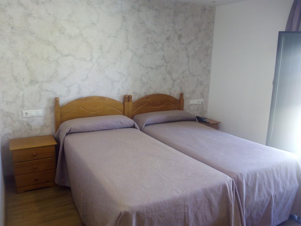 Hostal Plaza Mayor De Almazán מראה חיצוני תמונה